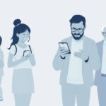 Ilustracja wektorowa przedstawiająca cztery osoby różnych pokoleń korzystające z telefonów komórkowych: dziecko, nastolatkę, dorosłego mężczyznę i starszego pana, w nowoczesnym minimalistycznym stylu, na jasnym tle.